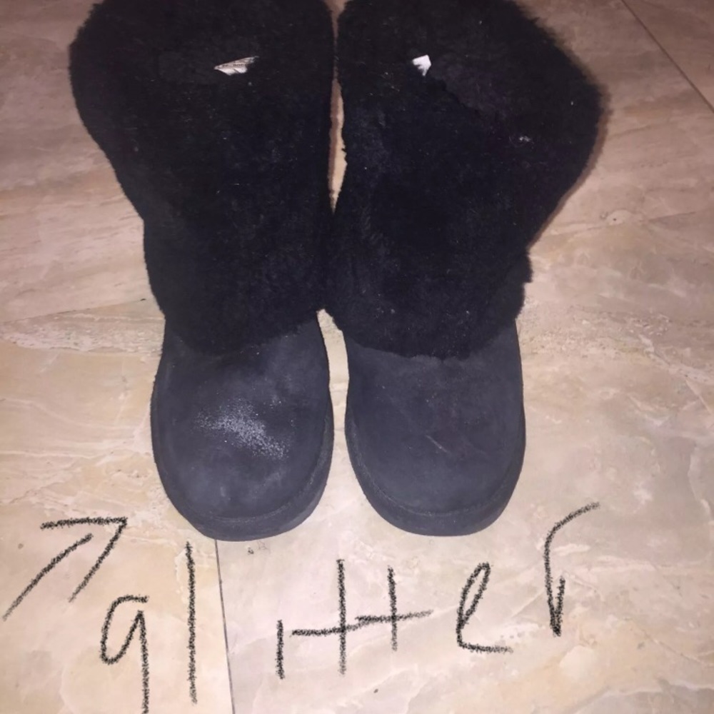 Uggs size 5